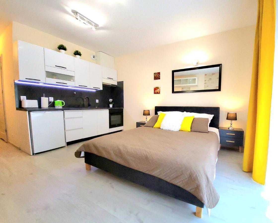 Cracow Novum Apartment Downtown 4 Persons Krakow Exterior photo