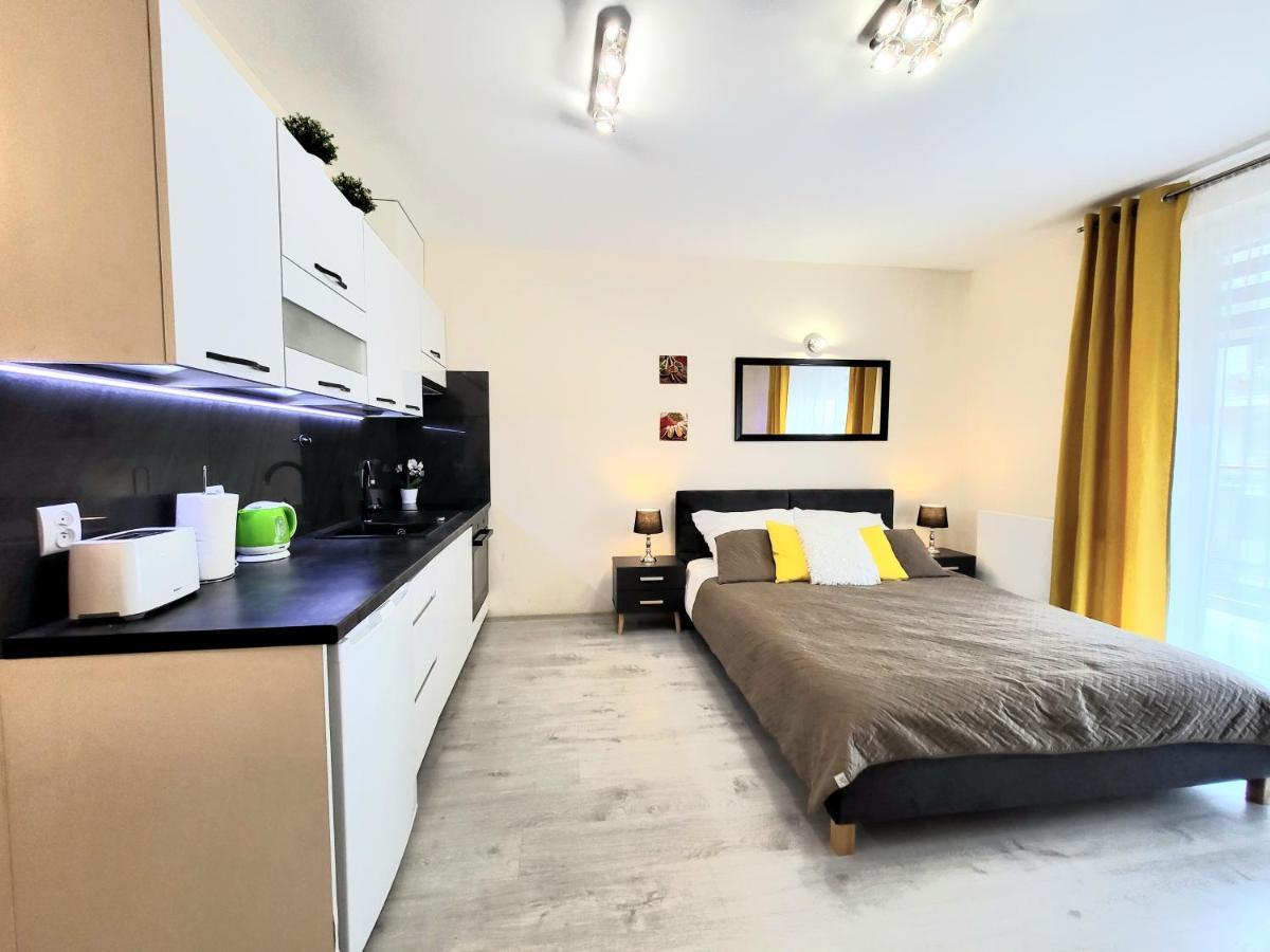 Cracow Novum Apartment Downtown 4 Persons Krakow Exterior photo